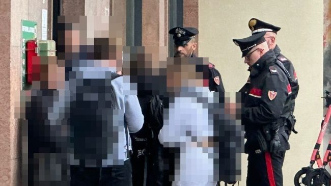 14-vjeçarja shqiptare bie nga tarraca e pallatit&hellip;