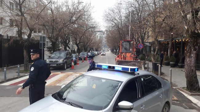 Delegacioni i Shqipërisë sot në Kosovë, Policia&hellip;