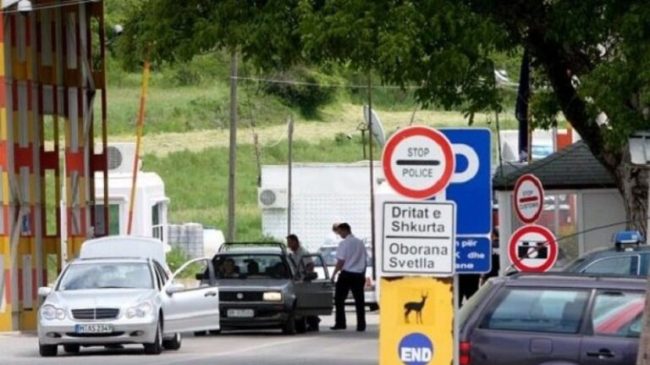 Në dy pika kufitare, policia parandalon kontrabandë&hellip;