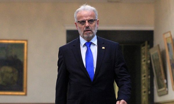 Talat Xhaferi: Shqiptarët po përjashtohen sistematikisht nga&hellip;