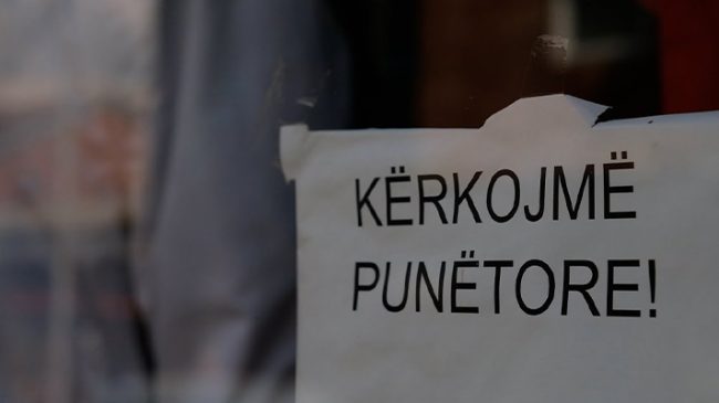 Paradoksi i tregut të punës mijëra vende&hellip;