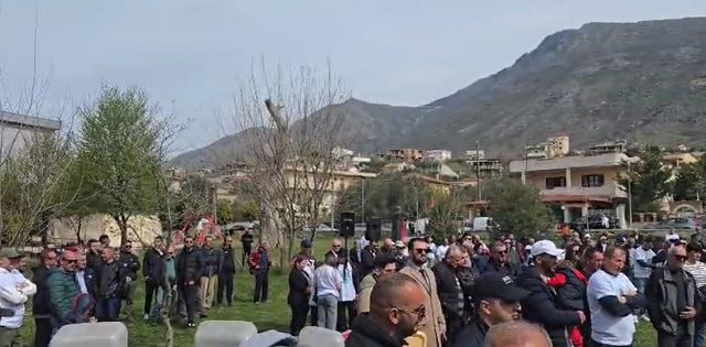 Banorët e fshatit Tragjas protestojnë kundër projektit&hellip;