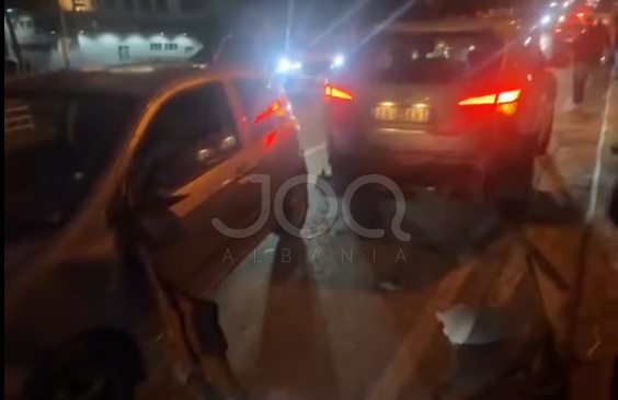 Përplasen tre automjete te Kodra e Diellit:&hellip;