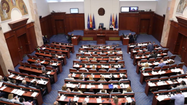 Deputetët e OBRM-PDUKM-së nuk e mbështetën projektligjin&hellip;