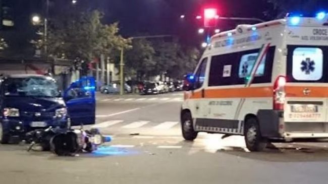 U përplas nga një makinë teksa po&hellip;
