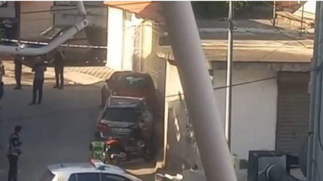 Sherr mes fqinjëve në Tiranë, plagoset me&hellip;