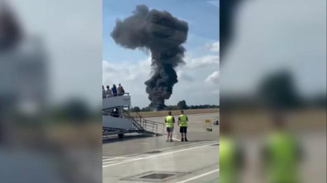 Rrëzohet një avion i vogël pranë Londrës,&hellip;