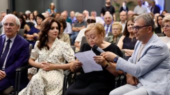 Elisa Spiropali “kujton” Kadarenë me 500 euro&hellip;