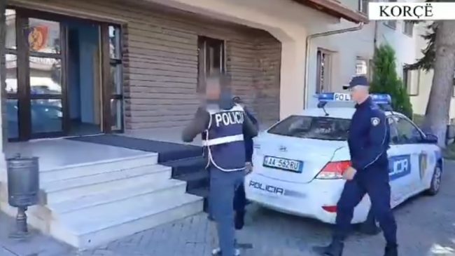 Dyshime për shantazh dhe përpjekje vetëvrasjeje në…