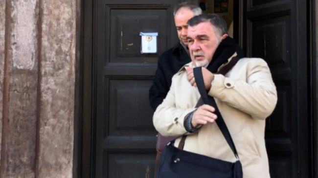 “E qëllova sepse po humbisja gjyqin”/ Autori&hellip;