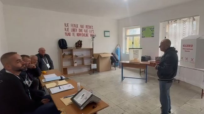 Qendra e Votimit në Dukat dy orë&hellip;