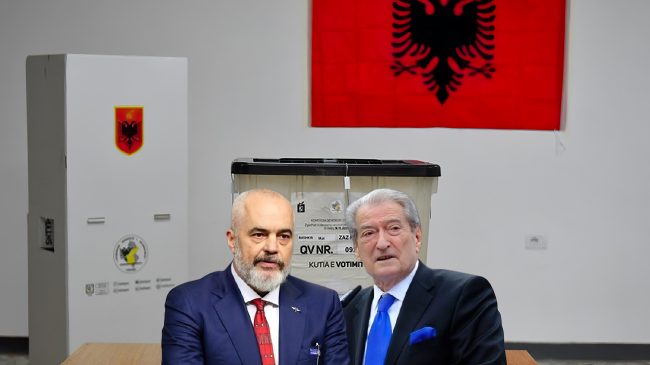 9 nëntori i braktisur nga shqiptarët, pushteti&hellip;