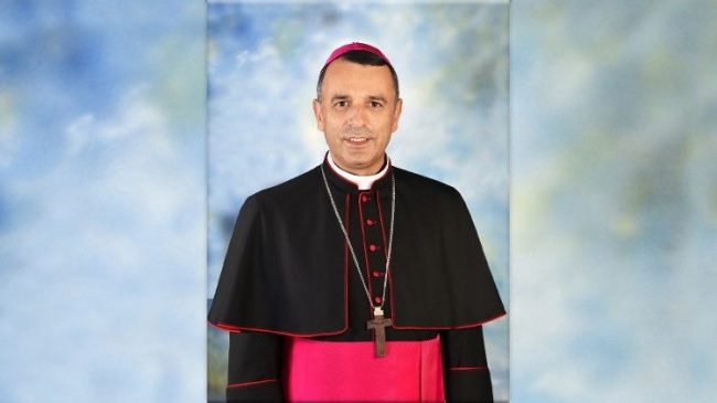 Arresti kardiak merr jetën e Imzot Simon&hellip;