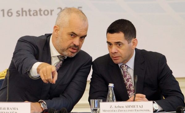Ish zv.kryeministri Arben Ahmetaj padit shtetin shqiptar&hellip;