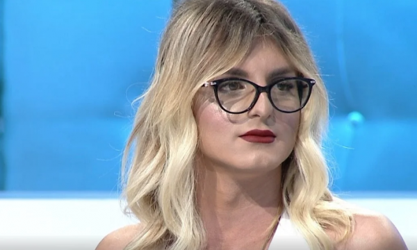 “Grupet LGBTQ targetojnë minorenët dhe i shtyjnë&hellip;