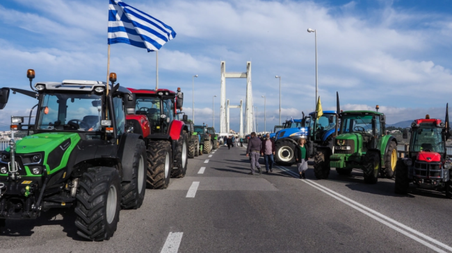 Bllokohet sërish aksi Kakavijë–Janinë, fermerët grekë vijojnë&hellip;