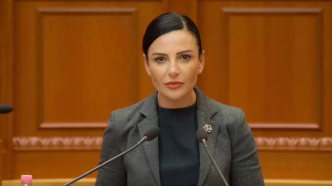 Nga sot Balluku vetëm deputete, Gjykata Kushtetuese&hellip;