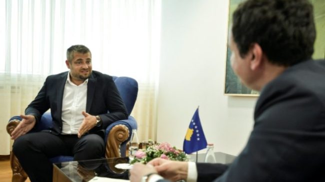 Andin Hoti kontakton deputetët e PDK-së e&hellip;