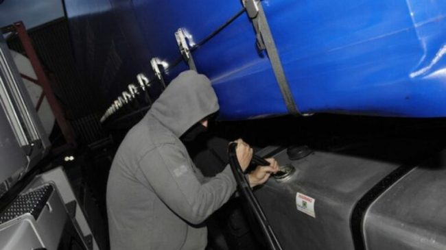 ‘’Kriza për naftë’’, Policia kap në flagrancë&hellip;