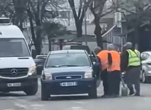 Ford Fiesta futet kundërvajtje, sherr me një&hellip;