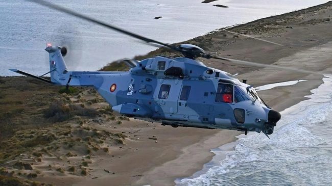 Helikopteri ushtarak humb kontrollin dhe rrëzohet në&hellip;