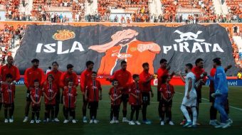 “Ishulli i Piratit”, tifozët e Mallorcas shpalosin&hellip;