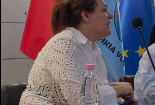 “Të lutem, voto pro… bëje për mua!”&hellip;