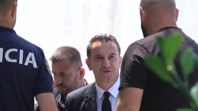 “Arresti me burg” i Veliajt në Gjykatën&hellip;
