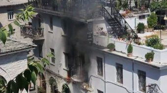 Zjarr në Pazarin e vjetër të Gjirokastrës,&hellip;
