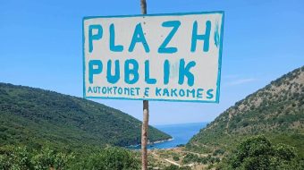 Pas heqjes së gardhit 20-vjeçar, banorët e&hellip;