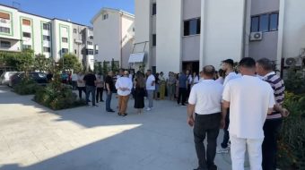 Mërzitet edhe administrata e Klosit, s’duan t’i&hellip;
