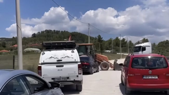 Bllokohet rruga drejt Kanionit të Holtës, për&hellip;