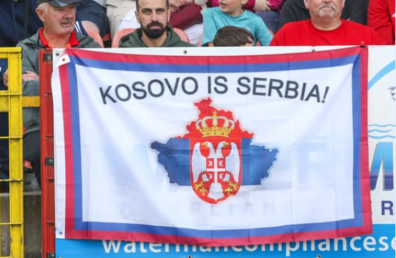 “Kosova është Serbi”, Crvena Zvezda provokon pas&hellip;