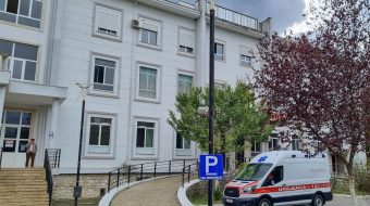 Gjirokastër/ Foshnja 7-muajshe humb jetën gjatë transportimit&hellip;
