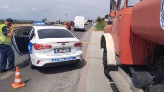 Përplaset nga furgoni, ndërron jetë në vendngjarje&hellip;