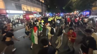 Tifozët marokenë ‘djegin’ Londrën pas eleminimi, përplasen&hellip;