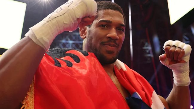 Gjesti prej kampioni: Joshua feston me flamurin&hellip;