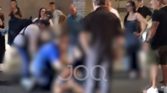 Taksia përplaset me skuterin, plagosen dy të&hellip;