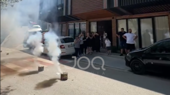 Fishekzjarre për lirimin e ish-zyrtarit të arrestuar,&hellip;