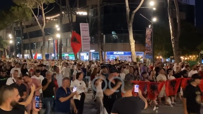 Dita e 52-të e protestës, qytetarët nisin&hellip;