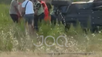 Makina del nga rruga dhe përfundon e&hellip;