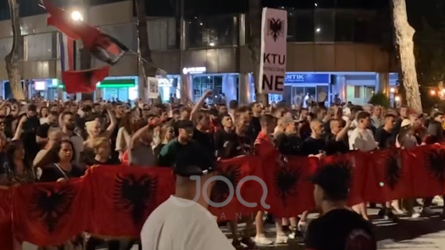 Dita e 54-të e rezistencës, qytetarët nisin&hellip;