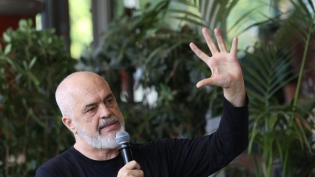 Rama: Protetsuesit janë sorra dhe korba të&hellip;