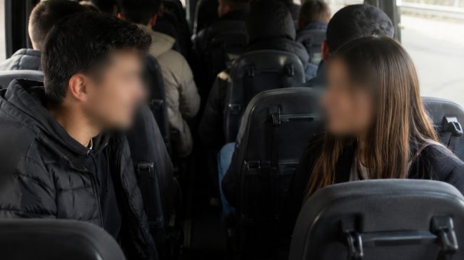 E takoi dy herë rastësisht në furgon,&hellip;
