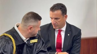 Momenti kur gjykata i jep lajmin e&hellip;