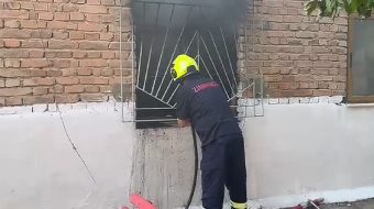 Humbi jetën nga zjarri, 70-vjeçari dyshohet se&hellip;