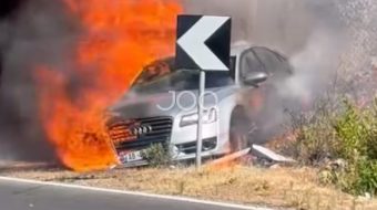 Audi shpërthen në flakë, babai me tre&hellip;