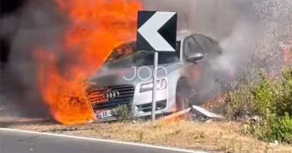Audi shpërthen në flakë, babai me tre&hellip;