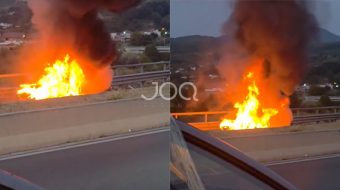 Përfshihet nga flakët një mjet “Audi A8”&hellip;
