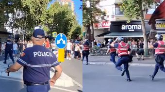 Momenti i rëndë: Polici godet me shkop&hellip;